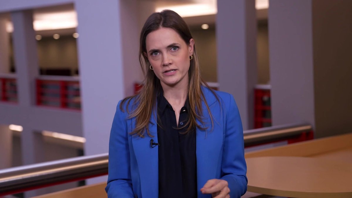 Lauren Bird Declares the Pandemic Over in a Royal Blue Blazer, and Honestly, We’re Ready to Follow