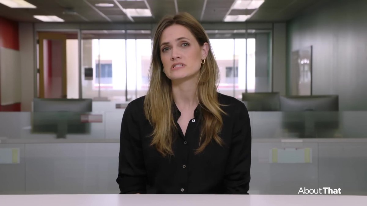 Lauren’s Black Shirt and Gold Earrings Say Rent Strike, Not Stress