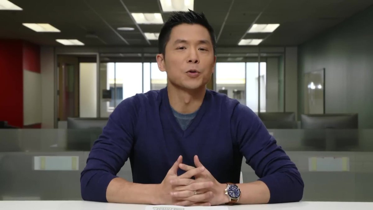 This CBC anchor wore a navy blue sweater while breaking down the Competition Bureau’s plan, proving Chang can make policy talk look cozy