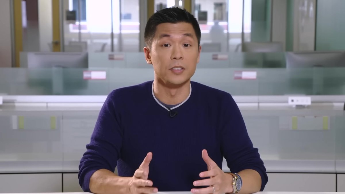 Chang’s Navy Sweater and the Yellowknife Evacuation