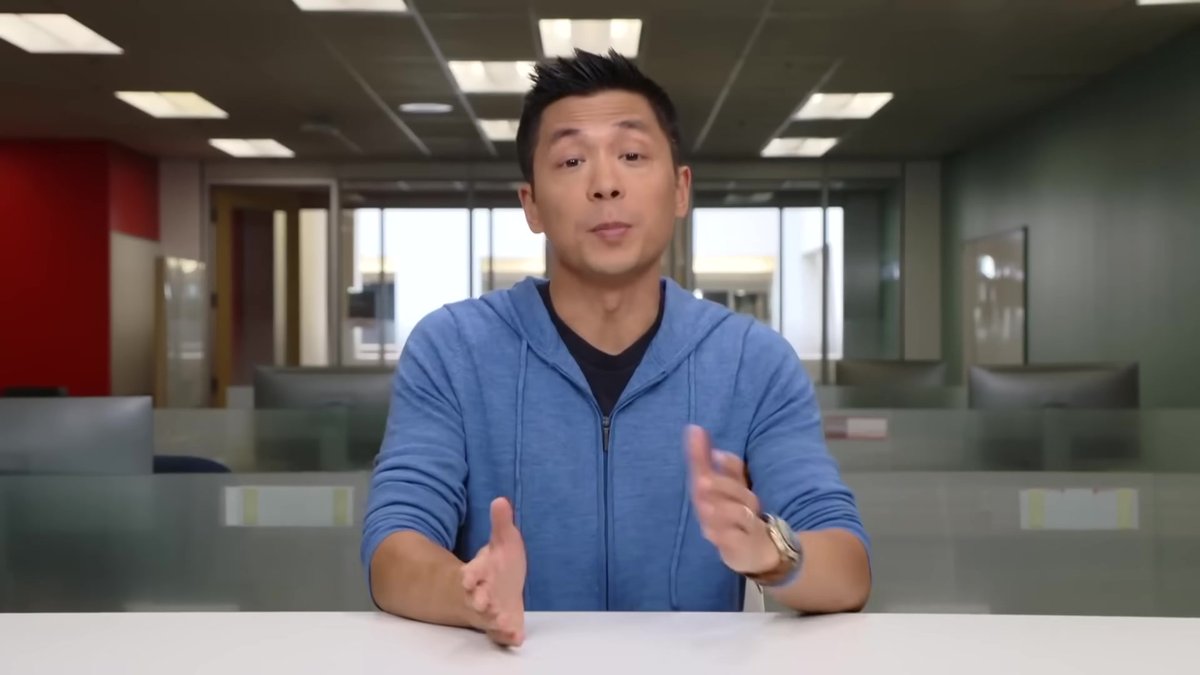 Chang’s Light Blue Hoodie and the Hunt for an Escaped Murderer