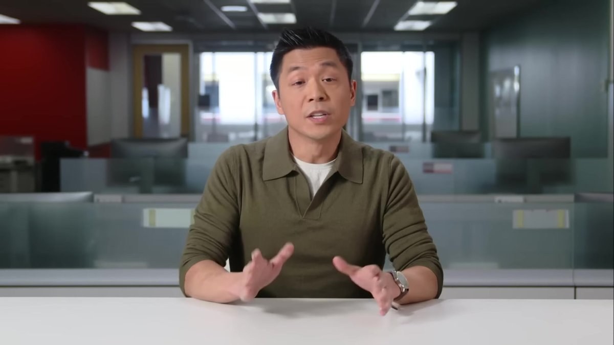 This CBC anchor paired an olive green polo with a silver watch while breaking down the endgame — looking every bit the calm strategist in the process