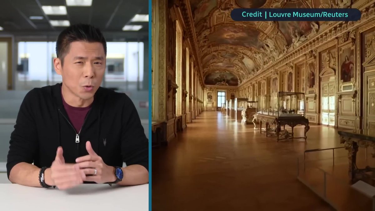 Your Latest Episode of ‘What Is Andrew Wearing?’ Features a Black Hoodie That Means Business