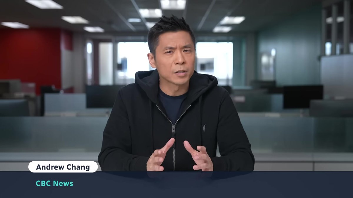 This CBC anchor served up a black hoodie with quiet authority while covering the U.S. blockade controversy, proving his signature dish never goes out of season.